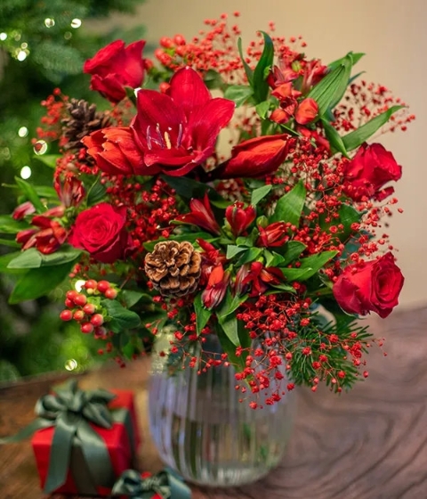 Festive Pines and Petals